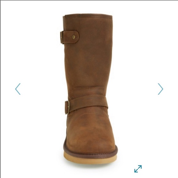 ❄️UGG❄️ ONLY ONE LEFT 😊 - Picture 3 of 8